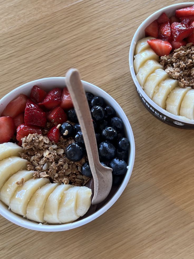 Acai bowl dengan berbagai topping kreatif untuk giveaway ide kreatif